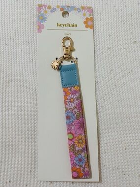 Spritz flower keychain